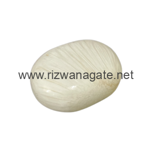 Scolecite Palm Stone